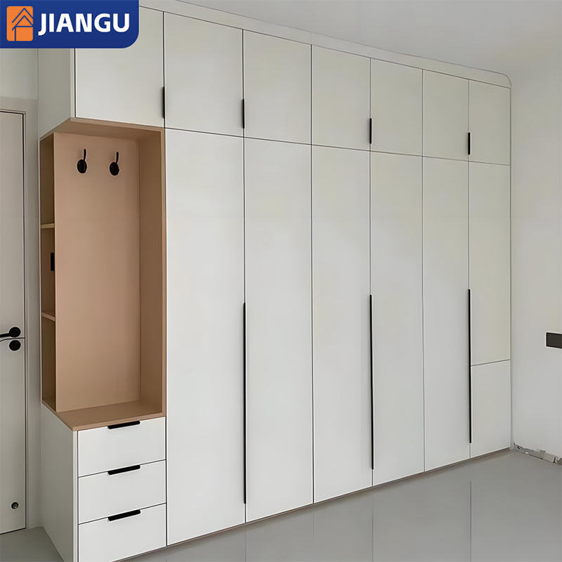 Modern Luxury Design Bedroom Furniture Walk-in Wardrobe White Custom Wooden Wardrobe Hotel and Villa Wardrobe