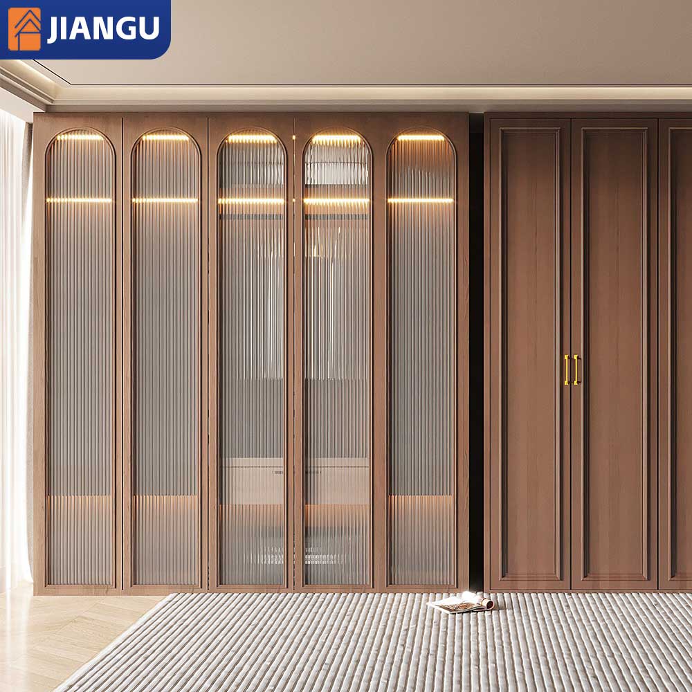 Modern Luxury Walk-in Closet Eco-Friendly MDF Custom Wardrobe for Apartment Bedroom Factory Direct